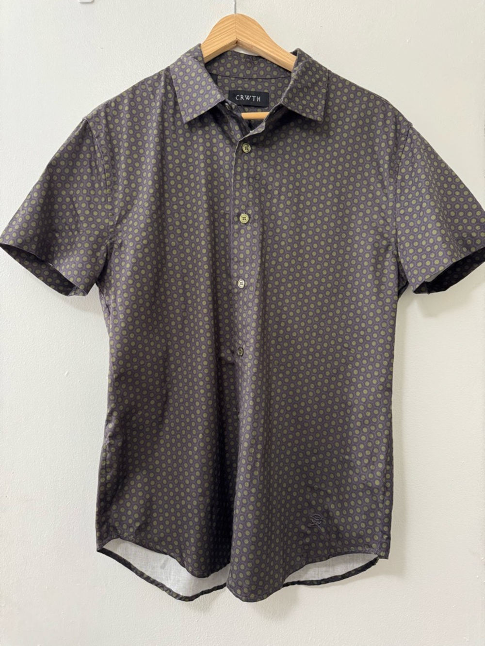 Short-Sleeve Button-Down Shirt in Charcoal with Olive Dot Print